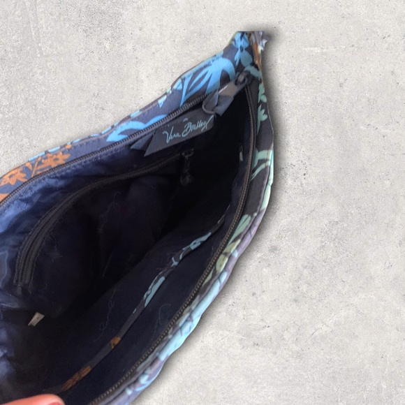 Vera Bradley Cross Body Bag - Picture 5 of 6